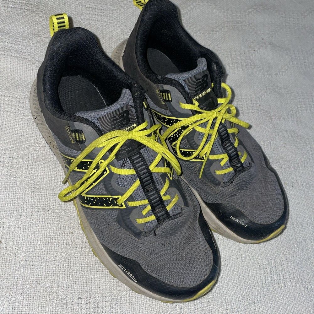 New Balance Women’s All Terrain Shoes Size 6 M Gray Athletic Athleisure Outdoors